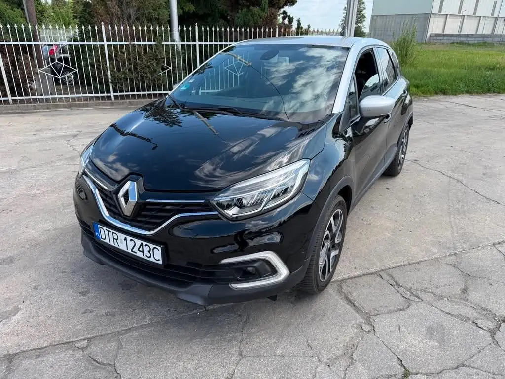 Renault Captur 1.2 TCe — auto z placu Komisu Prusice